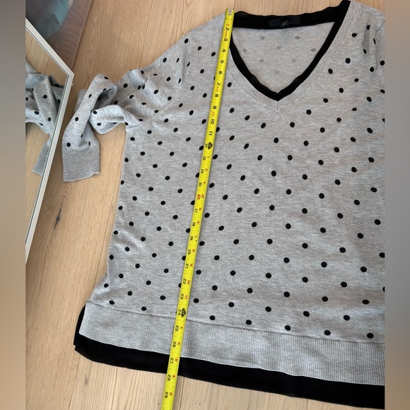 Lane Bryant Elegant Black Polka Dot V-Neck Sweater size 18/20 - Picture 4 of 9
